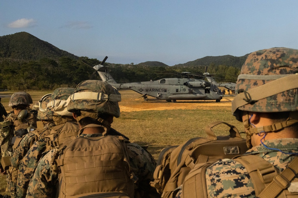 31st MEU conducts NEO exercise