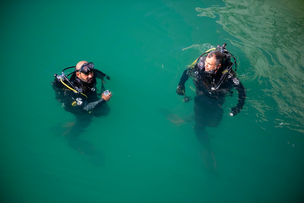 IMX/CE22 Multilateral Dive Training Event