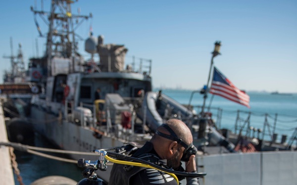 IMX/CE22 Multilateral Dive Training Event