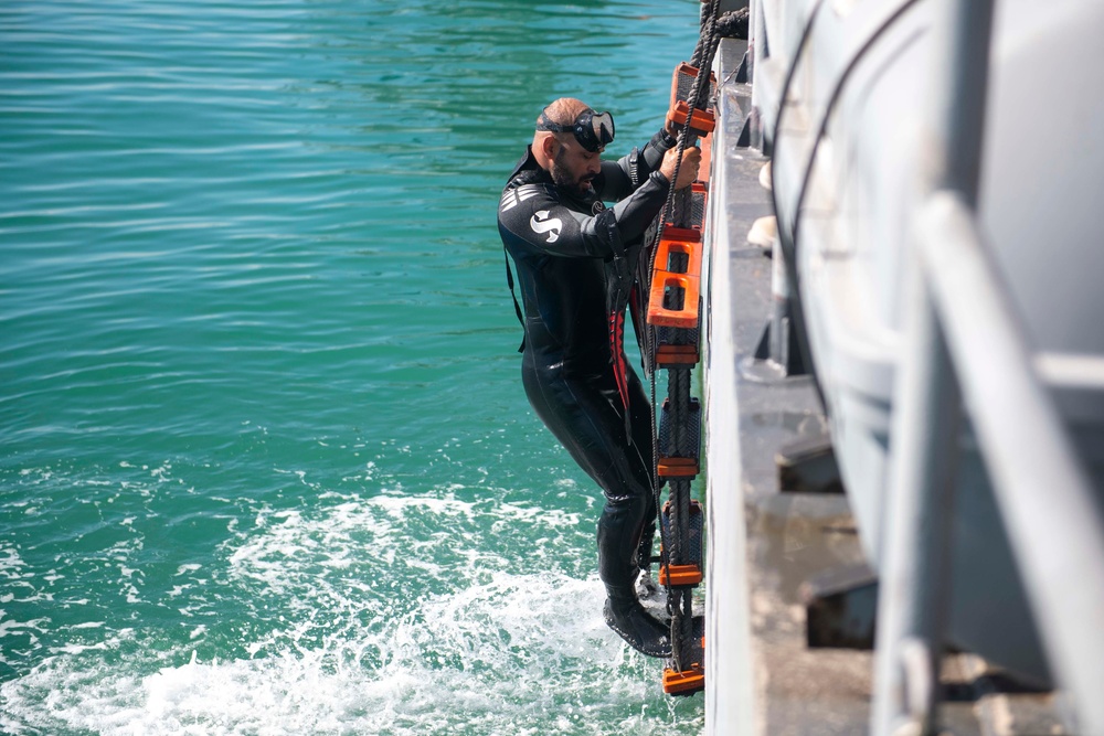 IMX/CE22 Multilateral Dive Training Event