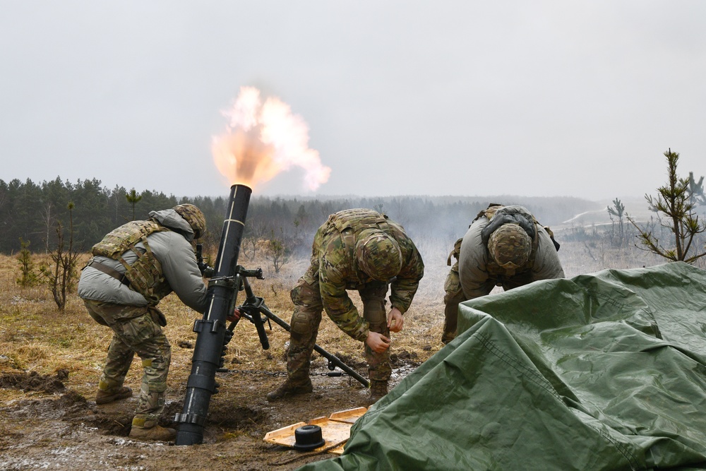 1-503rd Inf. Reg. 173rd AB conducts Mortar live fire