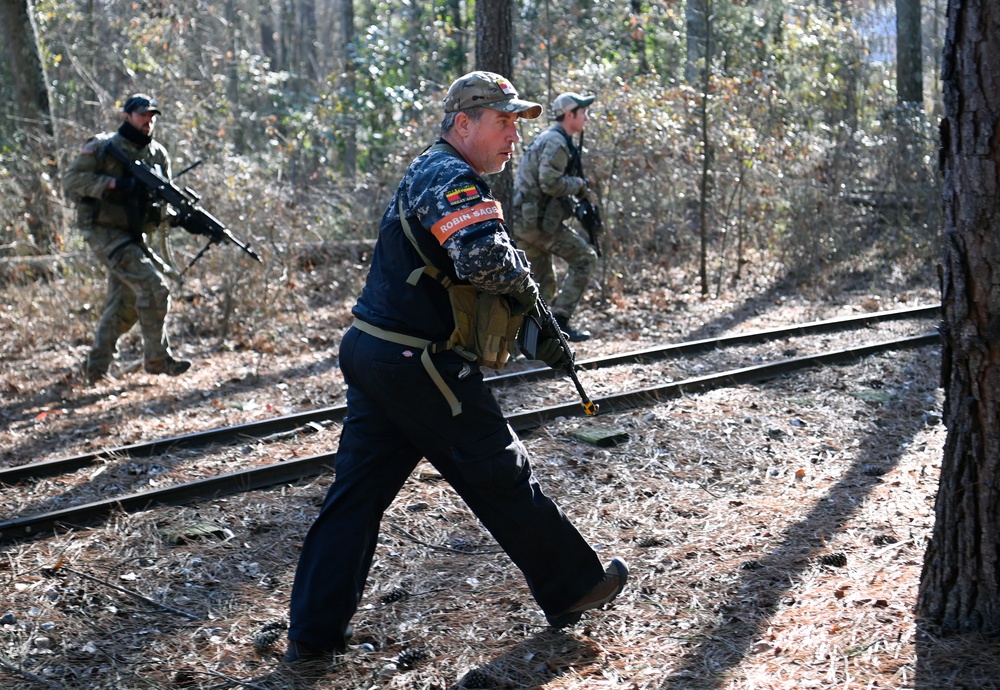 Green Beret Candidates Undergo Robin Sage Exercise