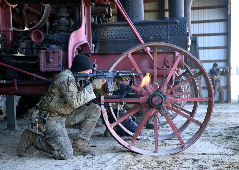 Green Beret Candidates Undergo Robin Sage Exercise