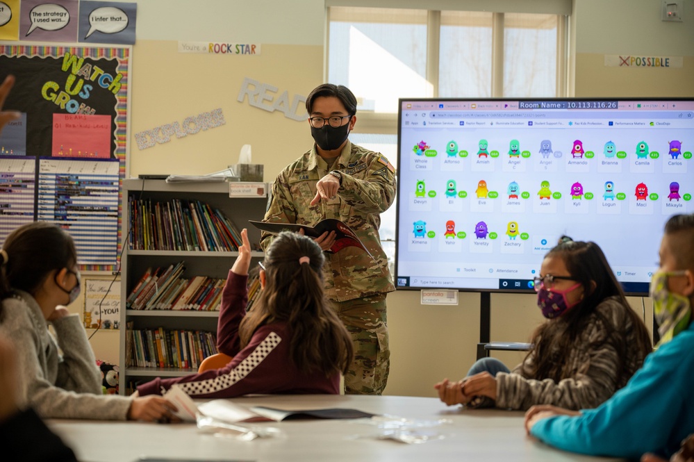 Buckley's Diversity Council Hosts STEM Event at Harmony Ridge P-8