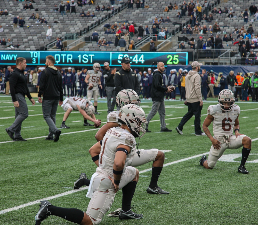 10th Combat Aviation Brigade Attends Army-Navy Game