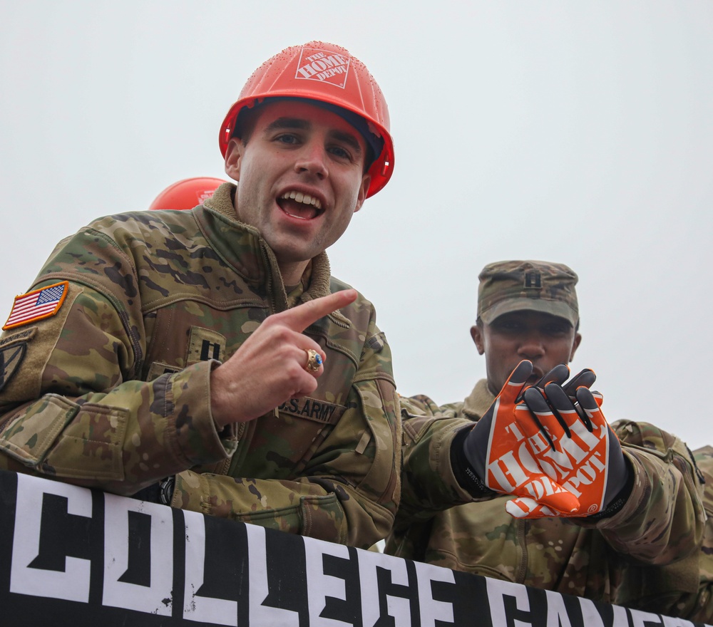 10th Combat Aviation Brigade Attends Army-Navy Game