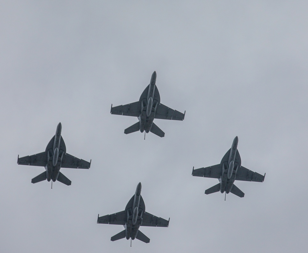 10th Combat Aviation Brigade Attends Army-Navy Game