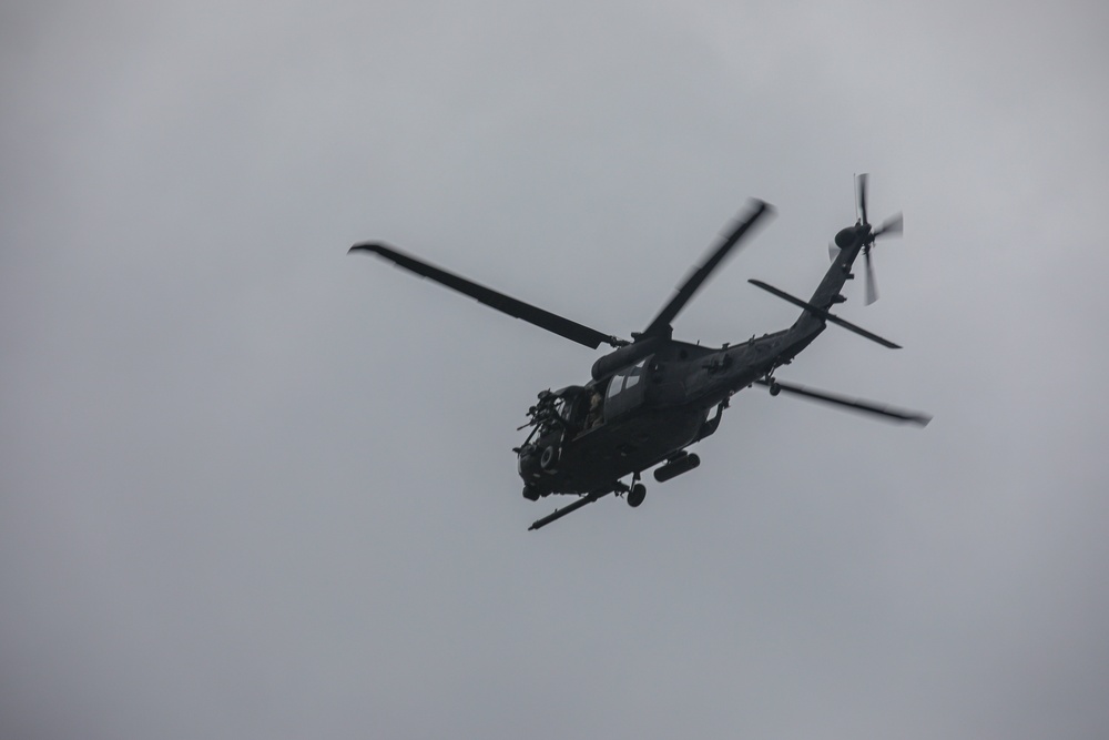 10th Combat Aviation Brigade Attends Army-Navy Game