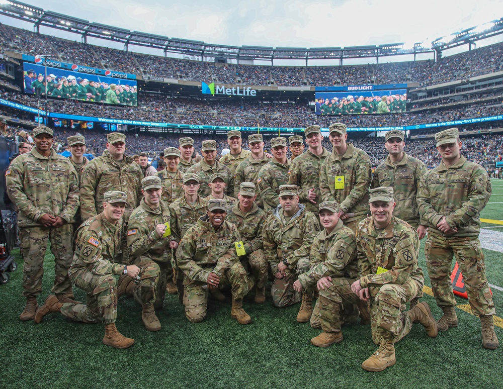 10th Combat Aviation Brigade Attends Army-Navy Game