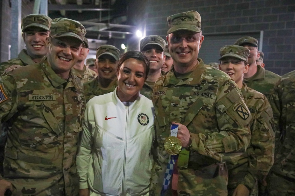 10th Combat Aviation Brigade Attends Army-Navy Game