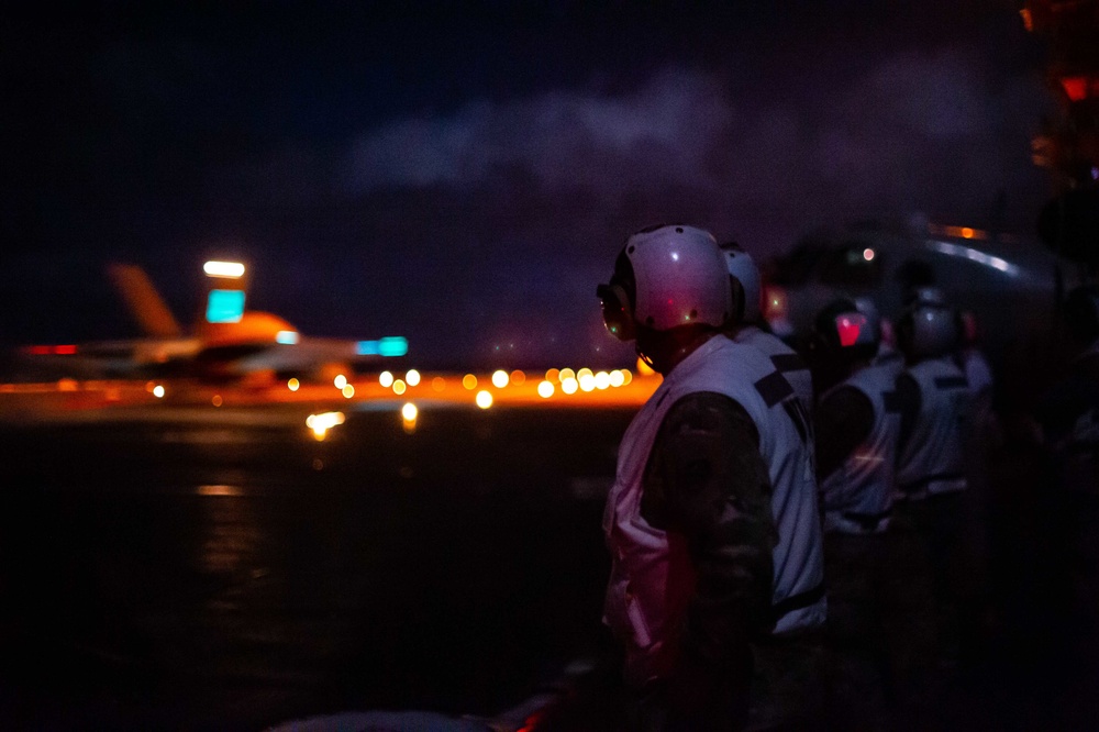 Military Leadership Meet aboard USS Carl Vinson (CVN 70)