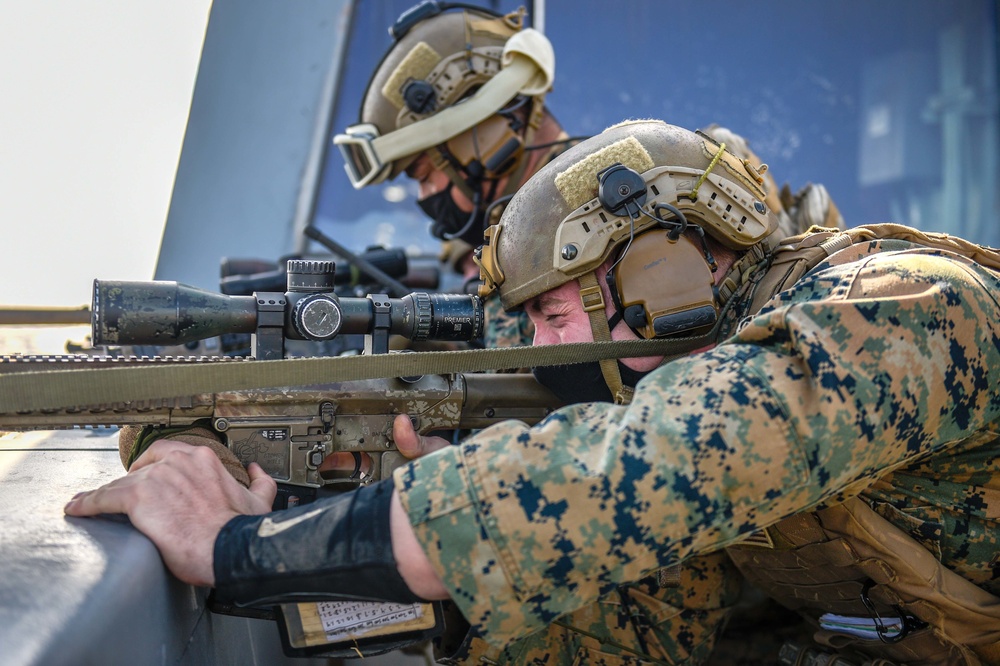 USS Green Bay (LPD 20) Conducts a Visit, Board, Search and Seizure Exercise