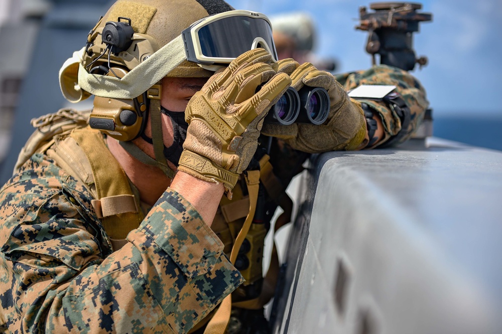 USS Green Bay (LPD 20) Conducts a Visit, Board, Search and Seizure Exercise