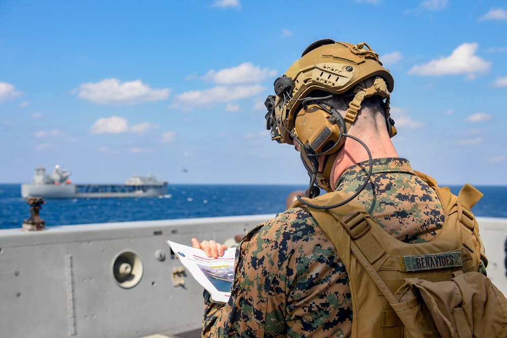 USS Green Bay (LPD 20) Conducts a Visit, Board, Search and Seizure Exercise