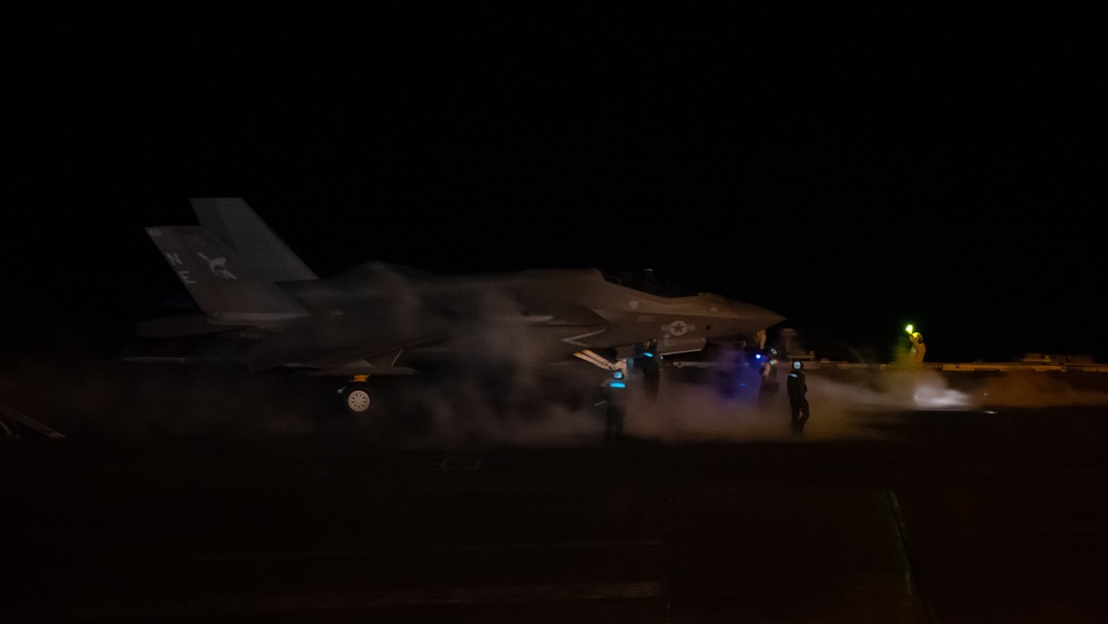 USS Carl Vinson (CVN 70) Night Flight Operations