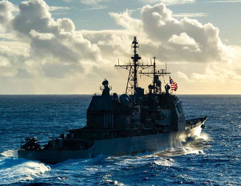 USS Lake Champlain (CG 57) Transits Pacific Ocean