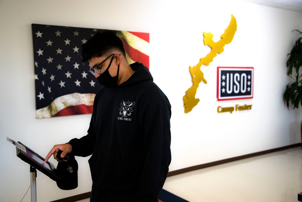 USO Okinawa celebrates 81st birthday