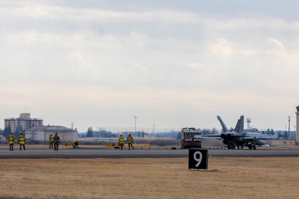 U.S. Marines, Navy, and Airmen Conduct Joint Aircraft Arresting System Certification