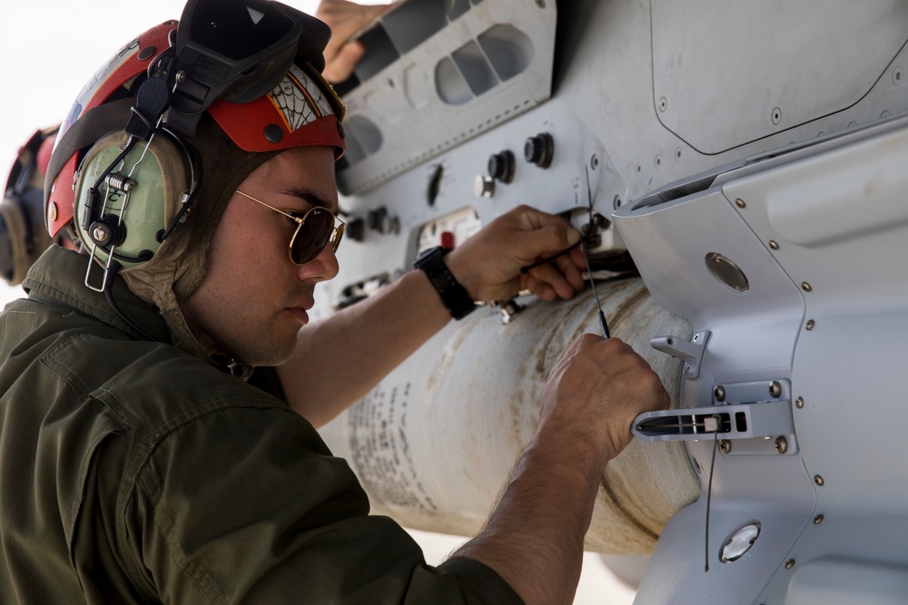 VMFA-121 Conducts Annual Ordnance ULT