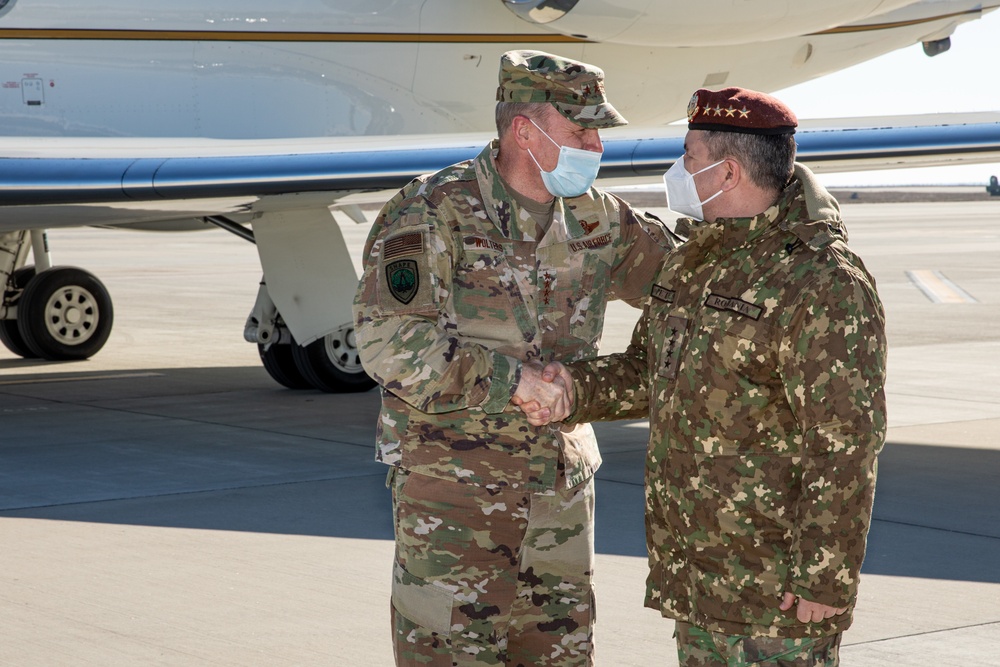SHAPE Commander Gen. Wolters visits MK Airbase to meet Romanian Chief of Defense