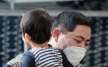 TF McCoy Marine Teaches Sign Language to Deaf Afghan Child