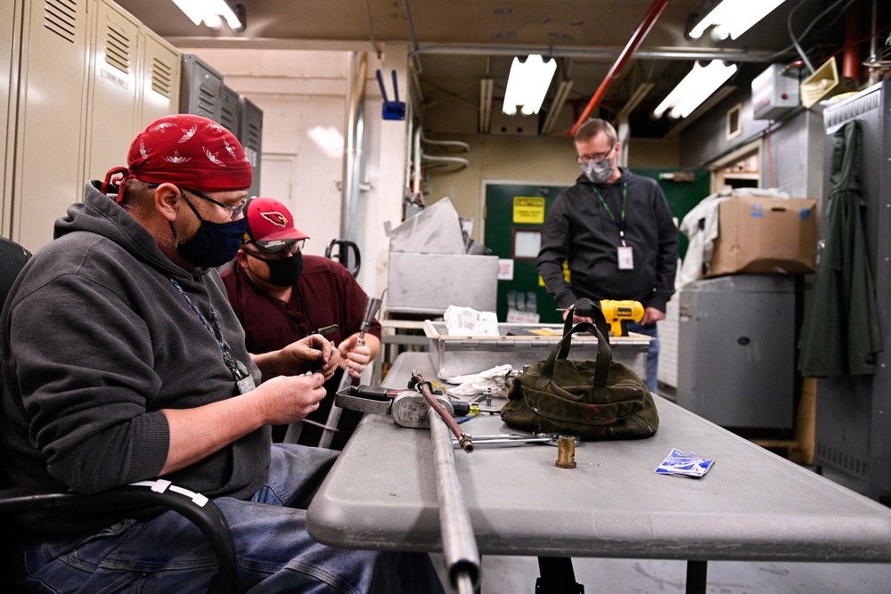 Trident Refit Facility, Bangor Leadership Visits Paint Shop