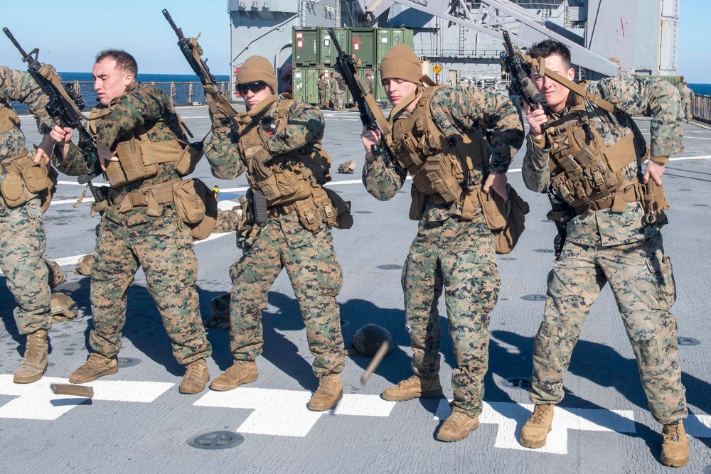 DVIDS - Images - GUNSTON HALL: Marine Speed Reload Training [Image 1 of 12]