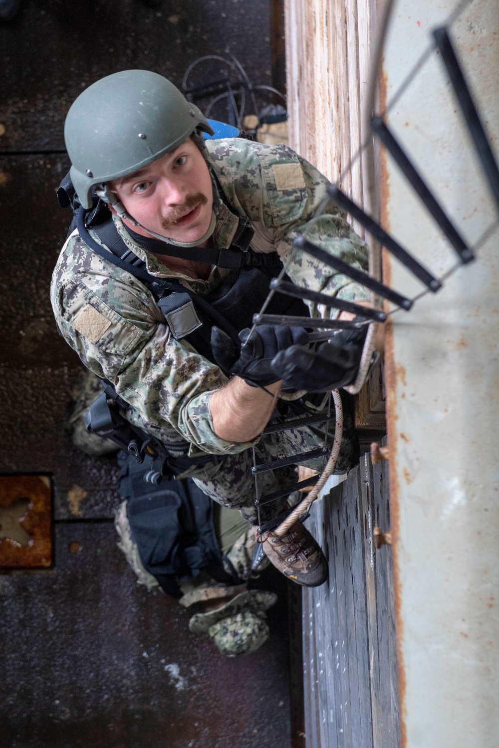GUNSTON HALL: Visit, Board, Search, Seizure Training