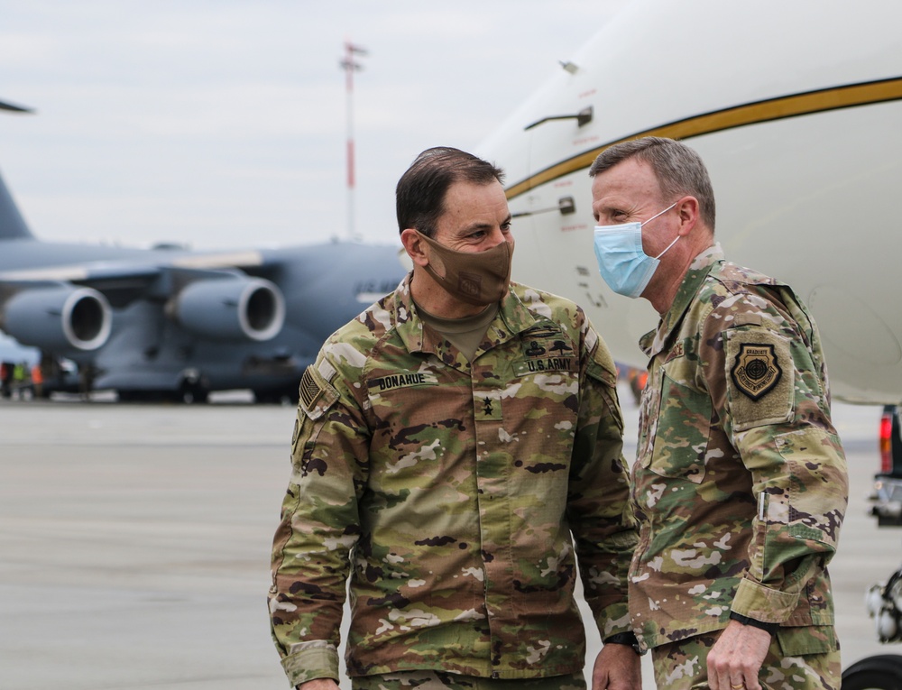 Gen. Wolters visits troops in Poland