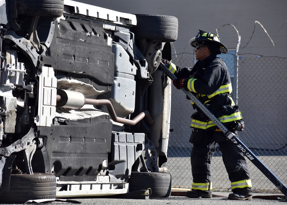 Presidio of Monterey Fire Department trains to save lives during vehicle extrications