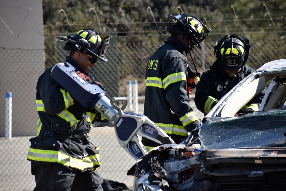 Presidio of Monterey Fire Department trains to save lives during vehicle extrications