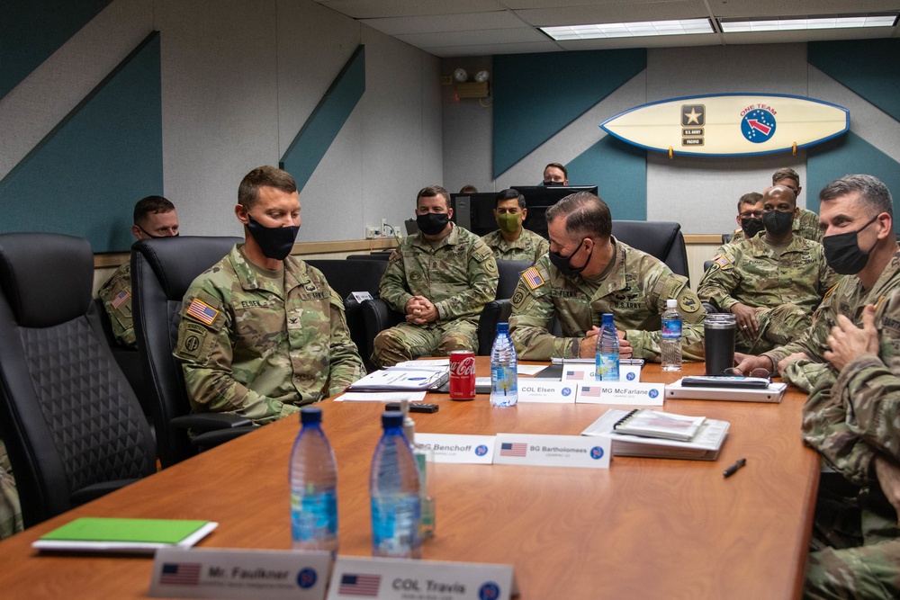 Senior leaders attends USARPAC Intelligence Summit