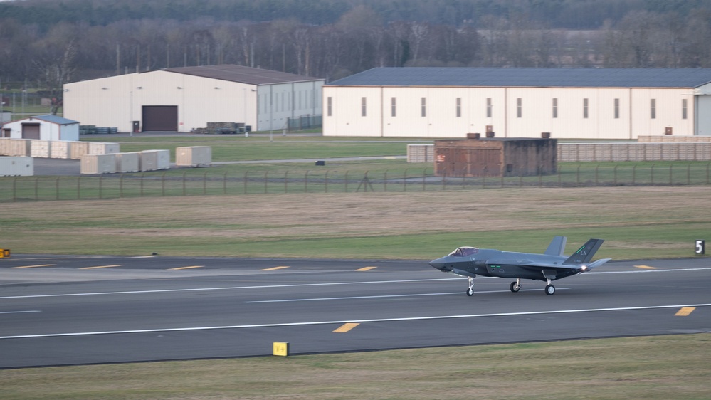 495th Fighter Squadron welcomes three new Valkyries