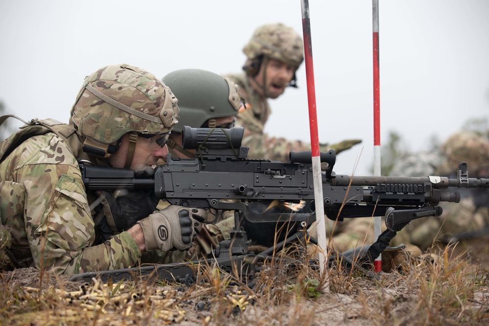 M240 training with C Co. 1-143d Airborne Infantry Company
