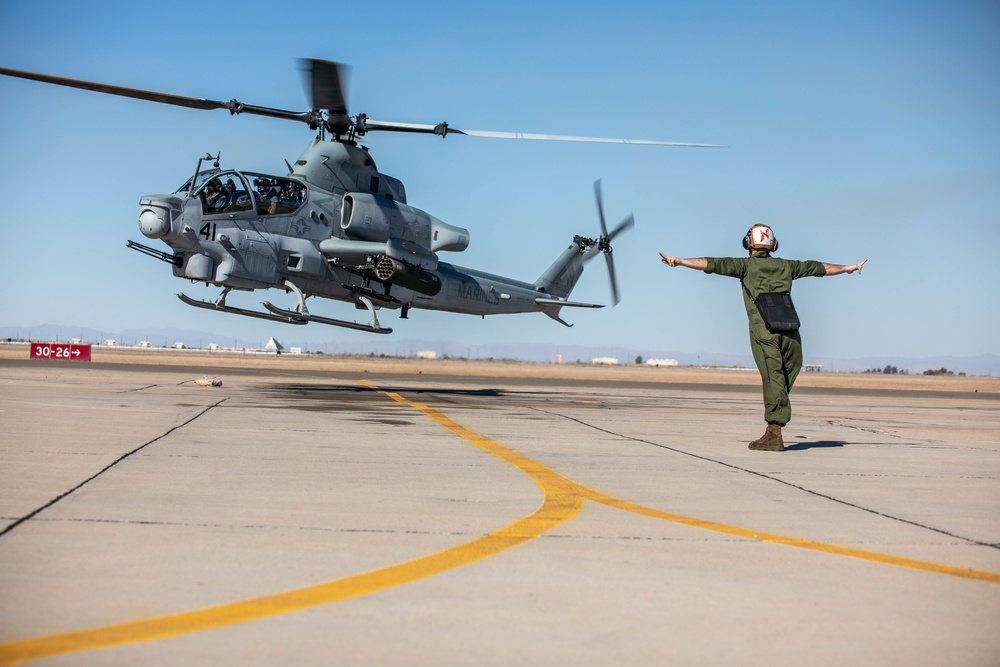 Reserve Marine Helicopter Squadron trains in El Centro to maintain unit readiness