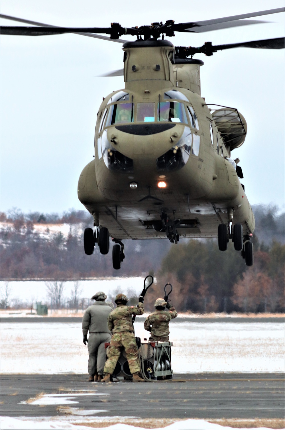 CH-47 crew, 89B students conduct sling-load training at Fort McCoy