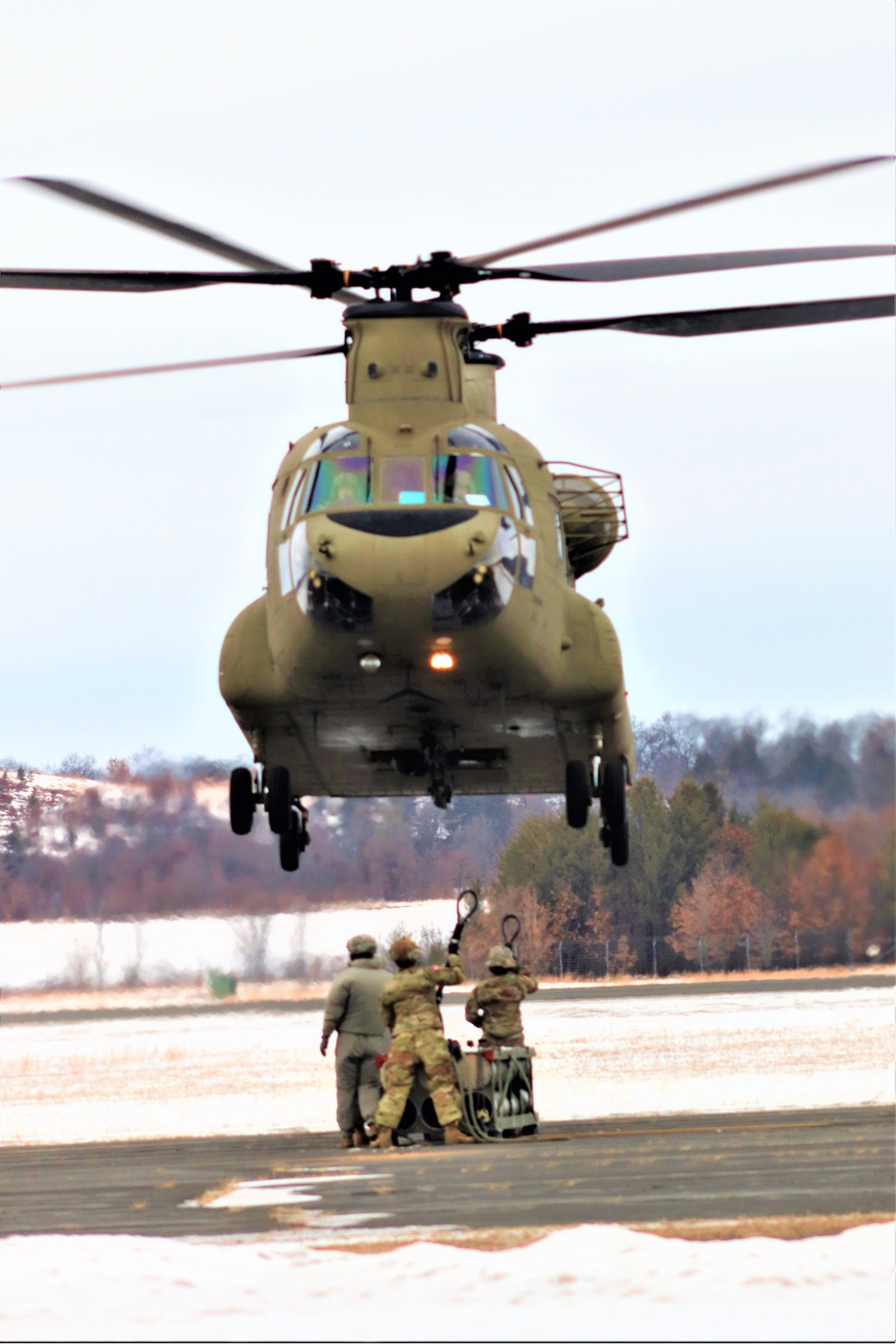 CH-47 crew, 89B students conduct sling-load training at Fort McCoy