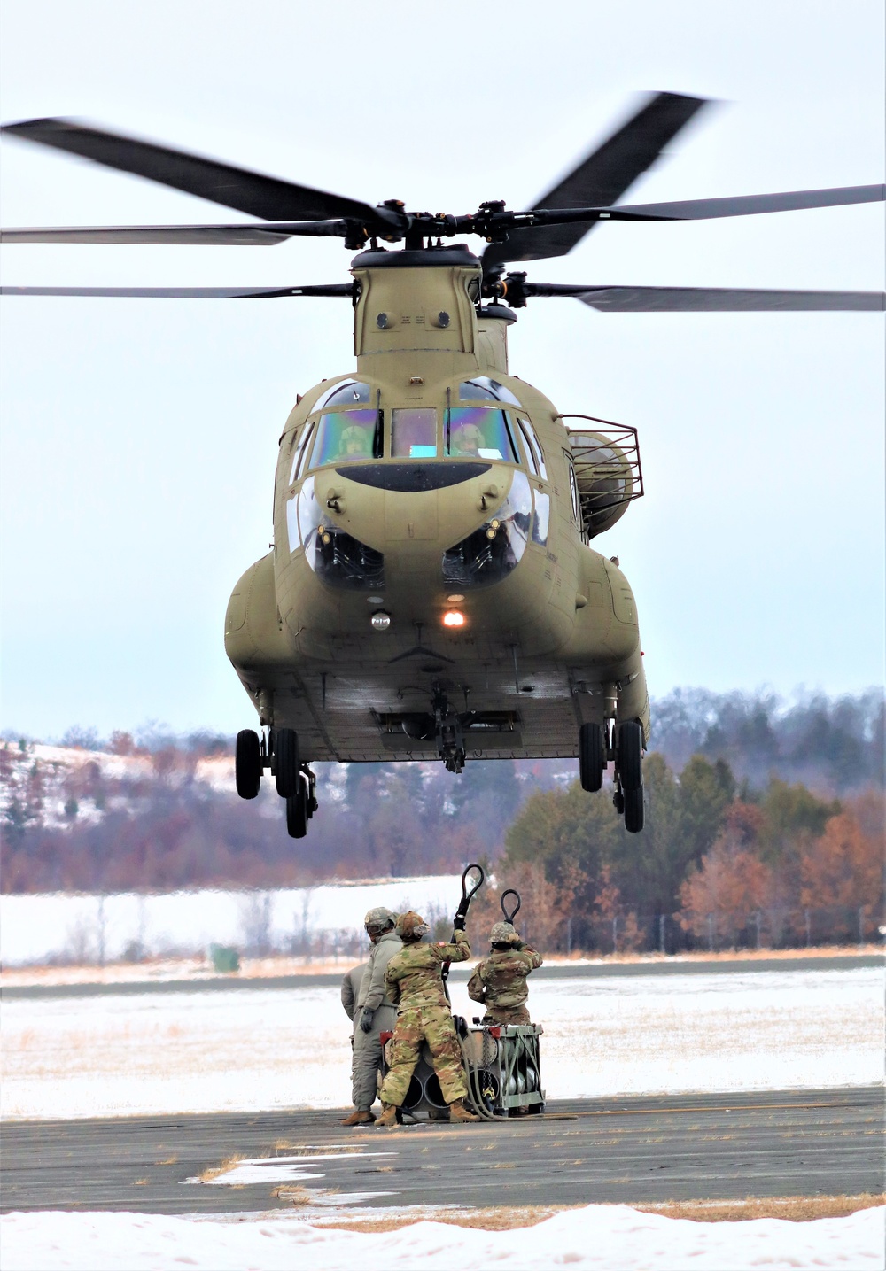 CH-47 crew, 89B students conduct sling-load training at Fort McCoy