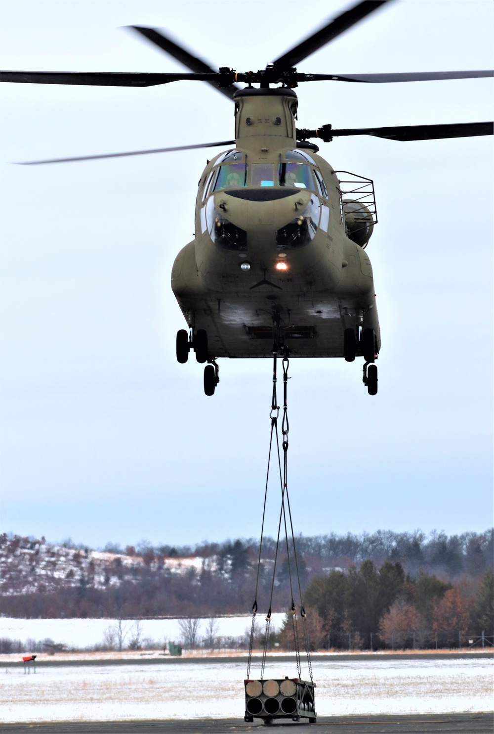 CH-47 crew, 89B students conduct sling-load training at Fort McCoy