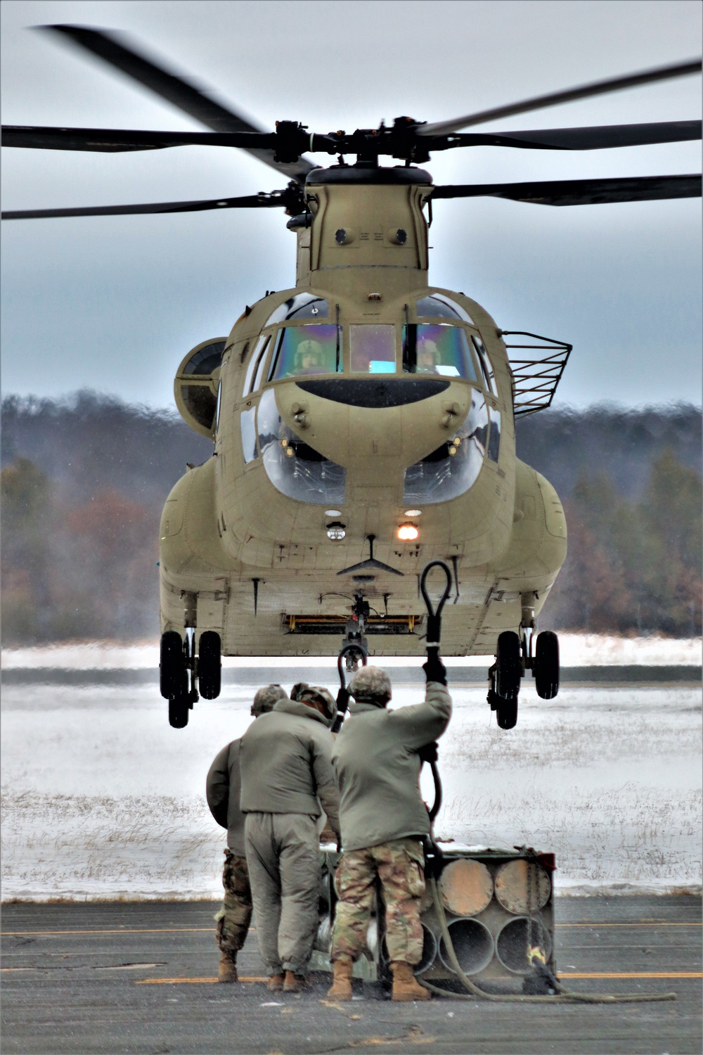 CH-47 crew, 89B students conduct sling-load training at Fort McCoy