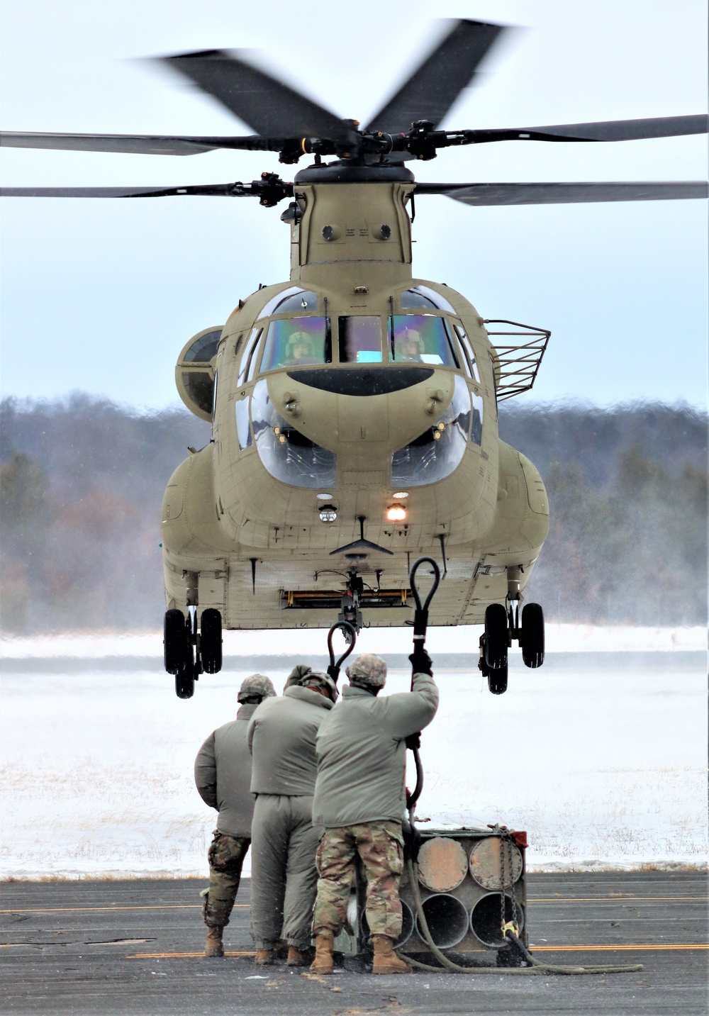 CH-47 crew, 89B students conduct sling-load training at Fort McCoy