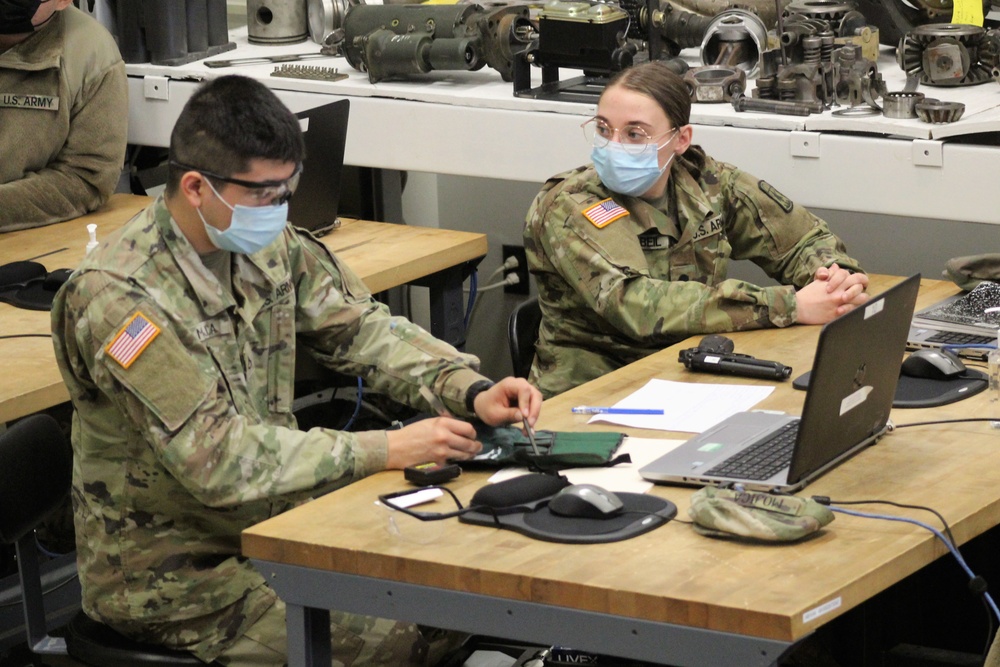 DVIDS - Images - Students gain unit armorer skills in RTS-Maintenance ...