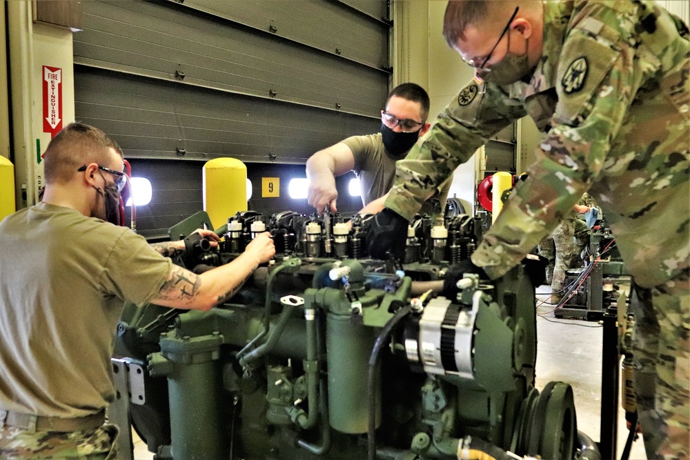 Construction Equipment Repairer Advanced Leader Course students build skills at Fort McCoy