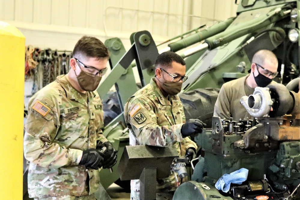 Construction Equipment Repairer Advanced Leader Course students build skills at Fort McCoy