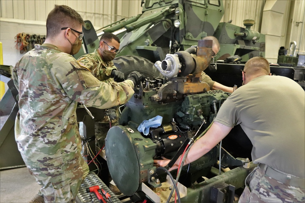 Construction Equipment Repairer Advanced Leader Course students build skills at Fort McCoy