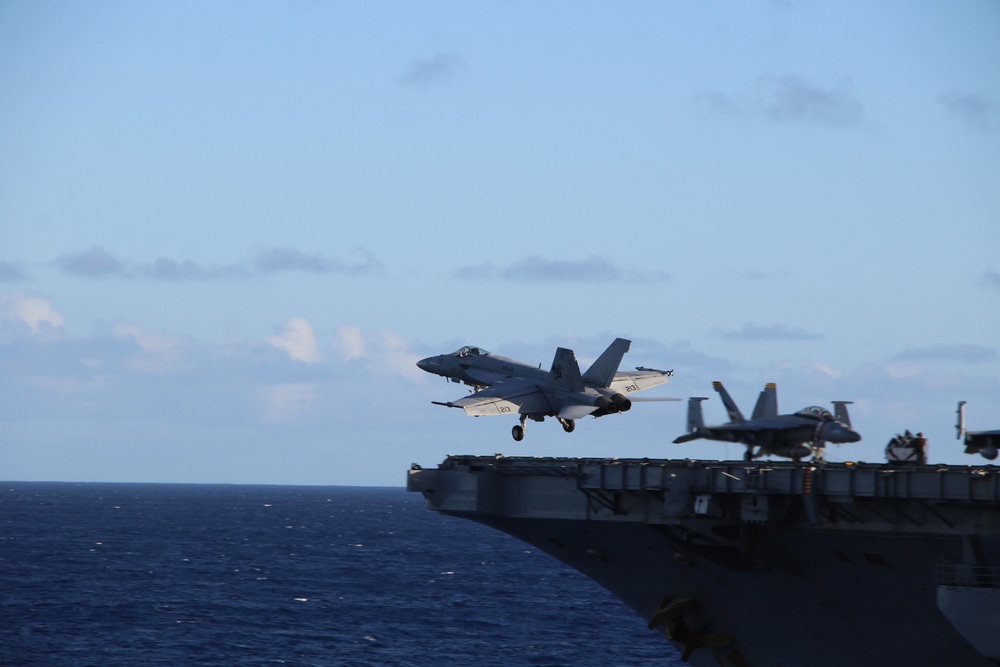 USS Carl Vinson (CVN 70) Conducts Flight Operations In The Pacific Ocean