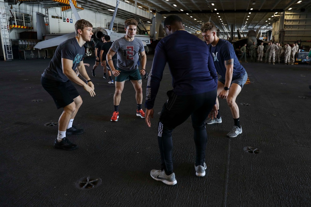 Abraham Lincoln Sailors conduct cross-rate training