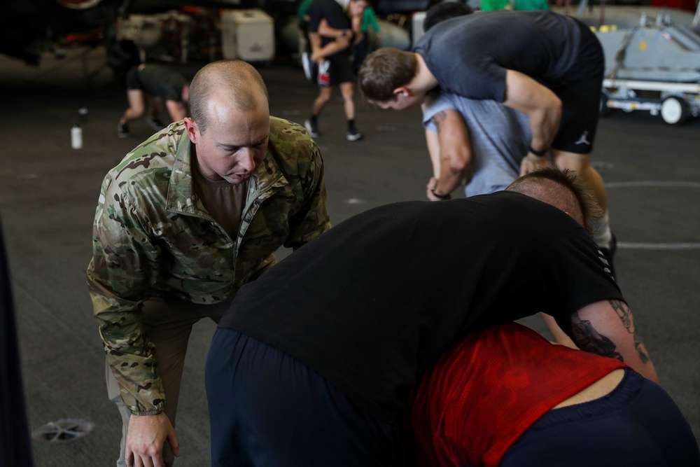 Abraham Lincoln Sailors conduct cross-rate training