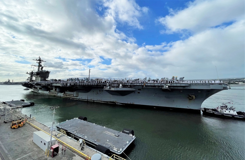 USS Carl Vinson (CVN 70) Departs Joint Base Pearl Harbor-Hickam