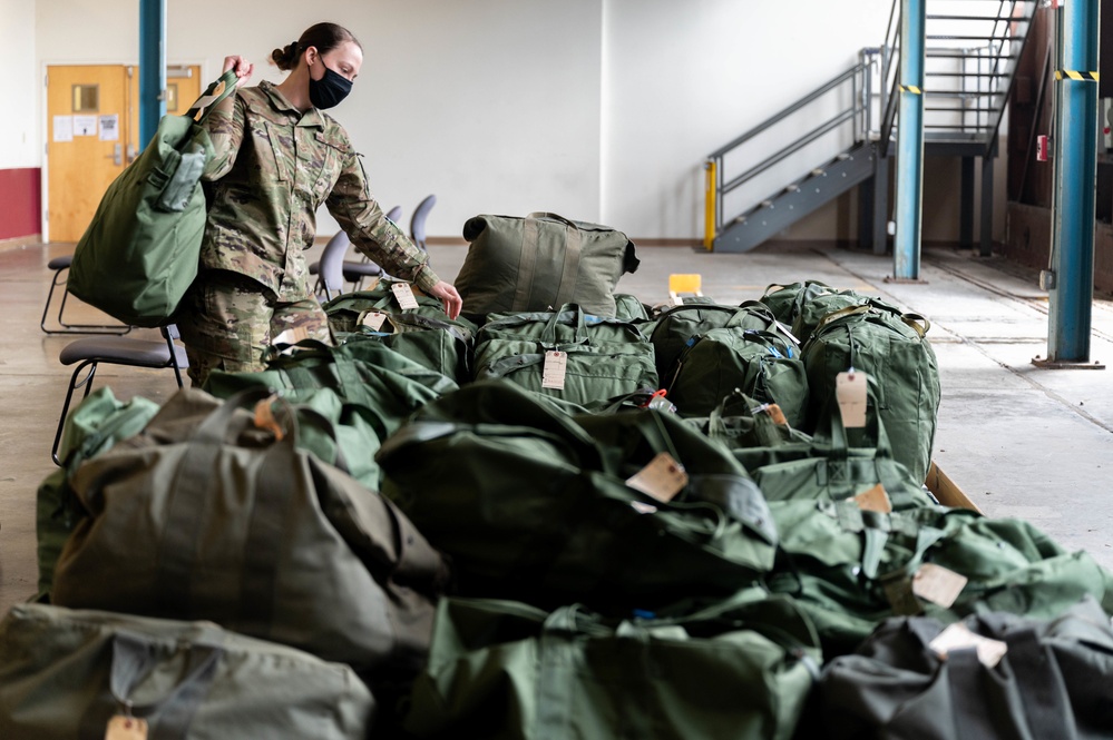 633d Logistics Readiness Squadron and 1st Fighter Wing prepare for UAE deployment